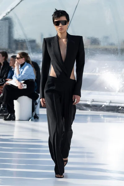 Look 6